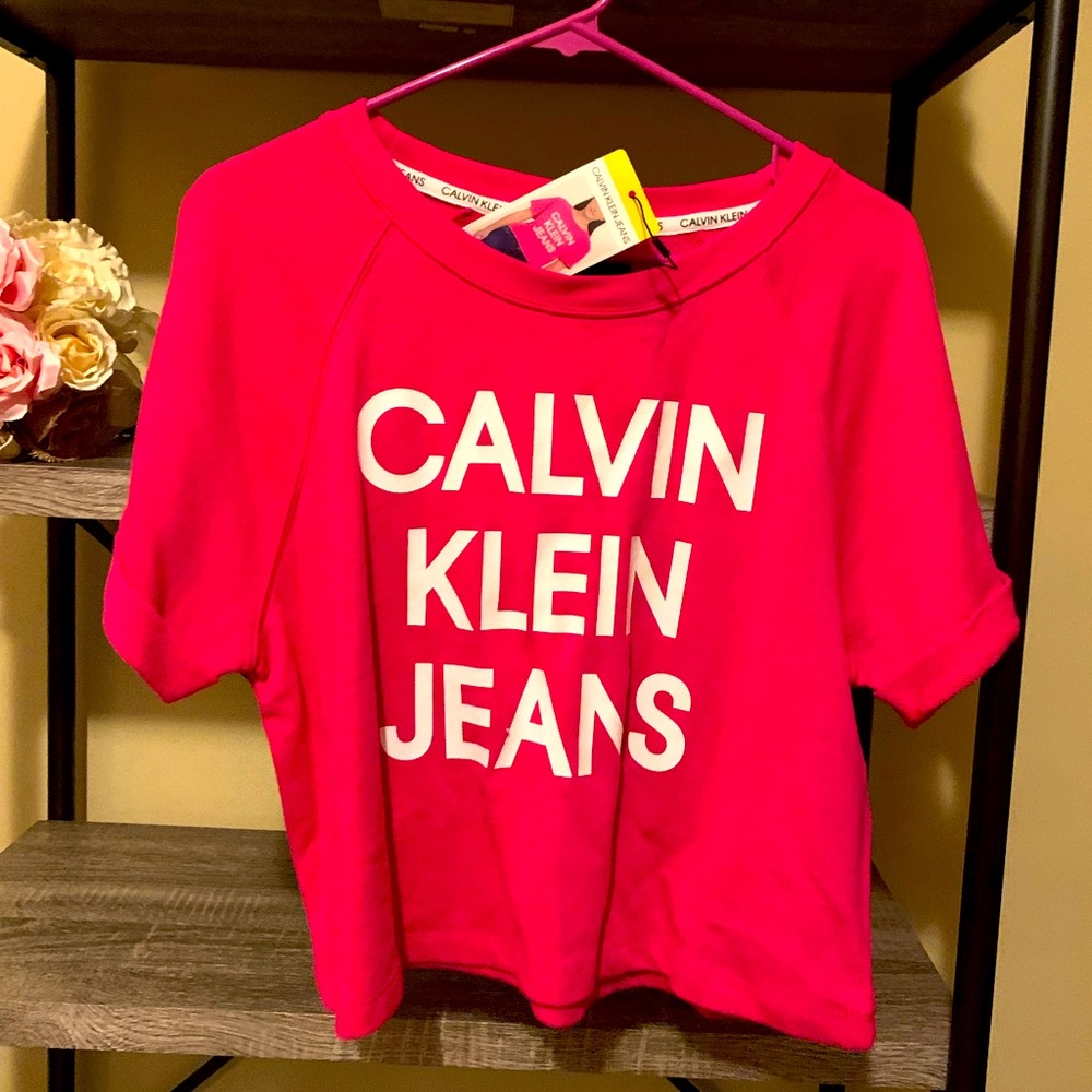 NWT women’s cop top